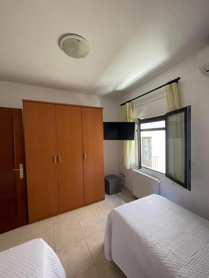 Apartament La Cova 佩拉达 外观 照片